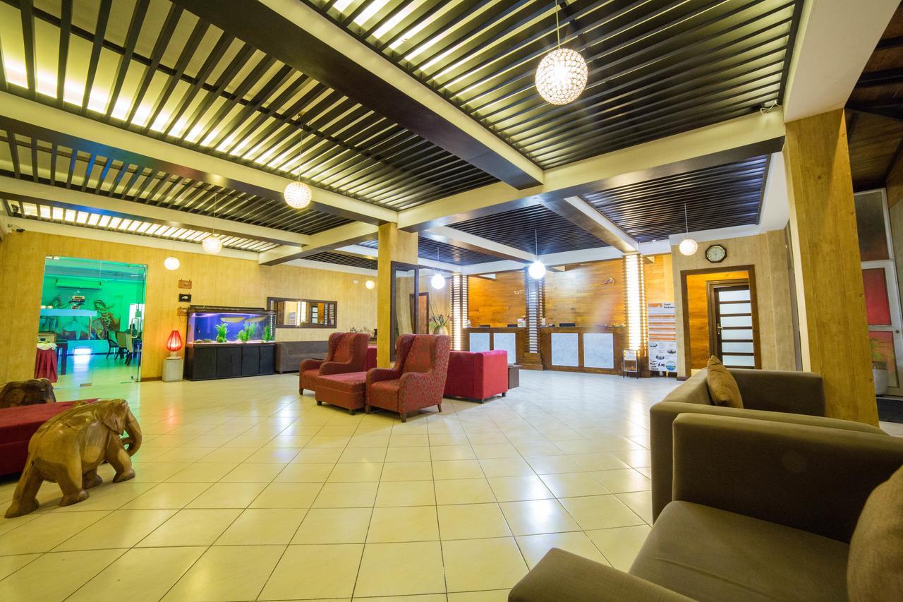 The Valampuri Hotel จาฟนา ภายนอก รูปภาพ