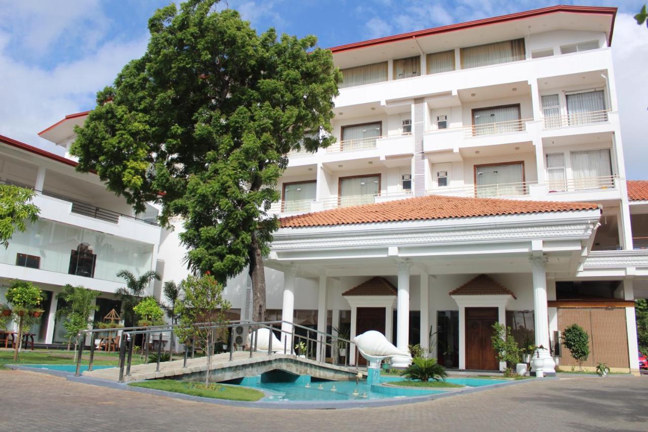 The Valampuri Hotel จาฟนา ภายนอก รูปภาพ