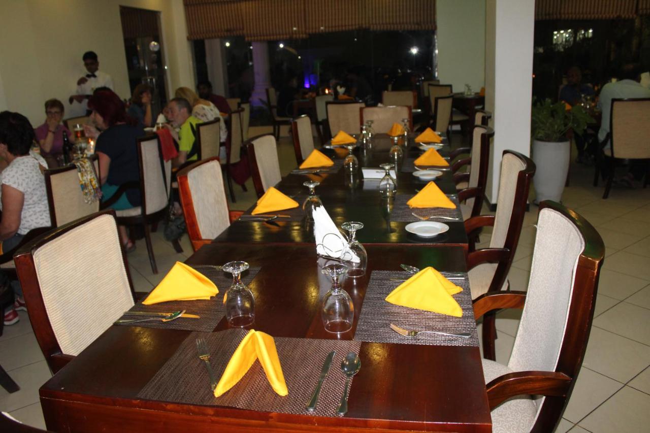 The Valampuri Hotel จาฟนา ภายนอก รูปภาพ